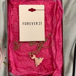 Never worn necklace from Forever 21